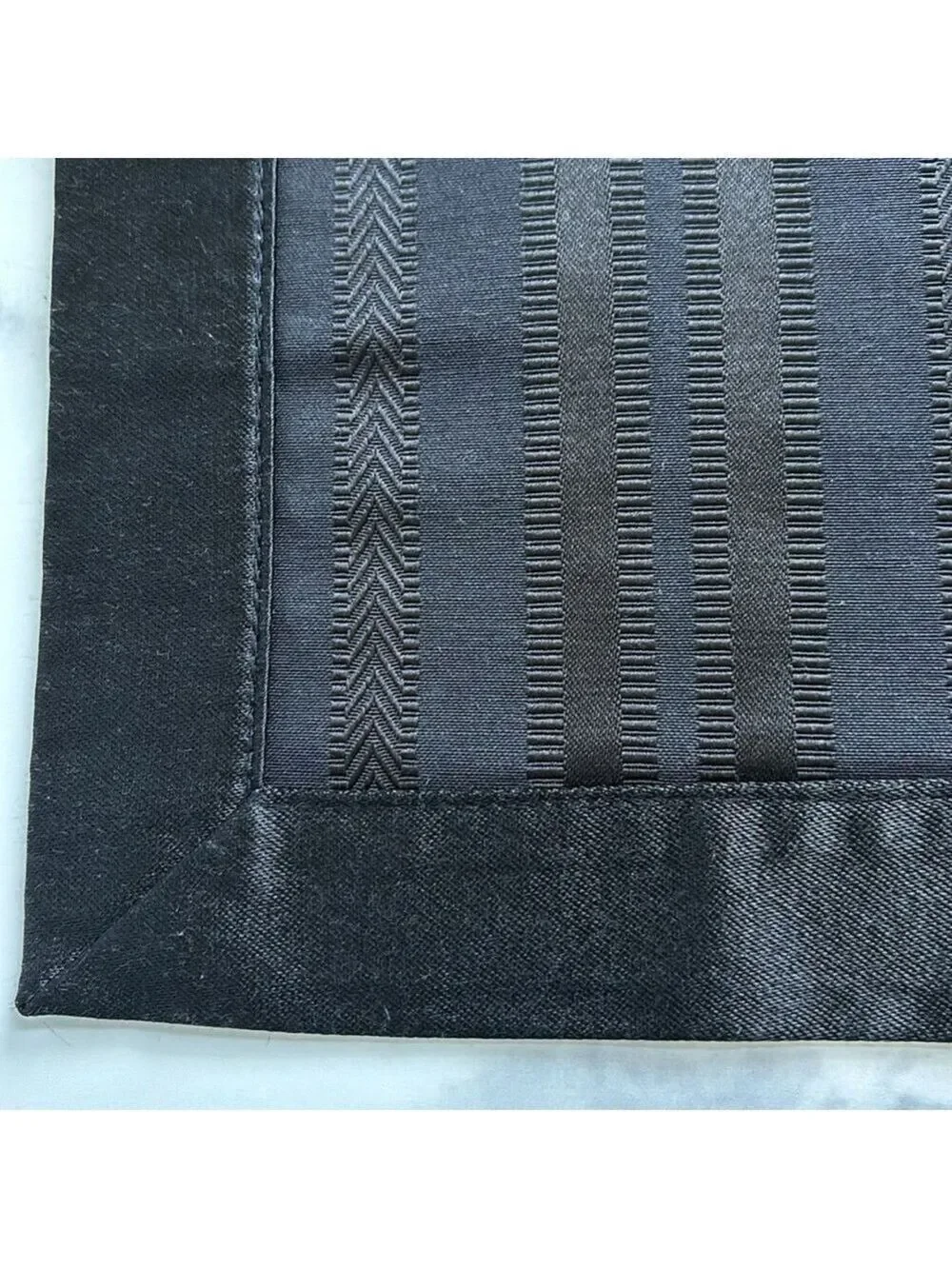 Waterford Placemats in Black Set of 6